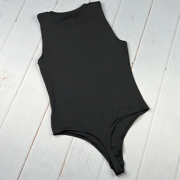 NWT House of Harlow 1960 Black Sleeveless Bodysuit, Size M – Boho Chic - Picture 6 of 6